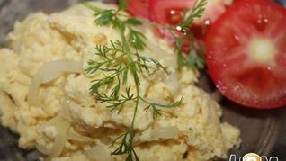 Яичница с луком