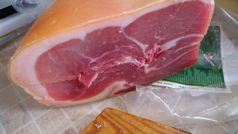 яичница с прошутто и зеленью