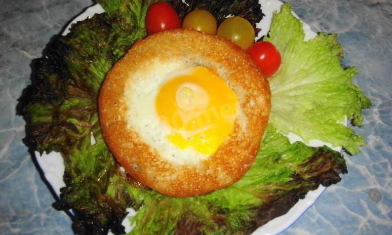 Рецепт яичницы смак в ломтике хлеба