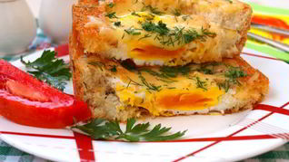 Яичница в бутерброде