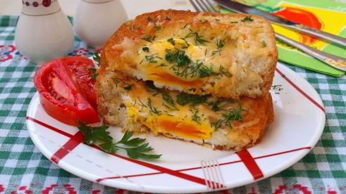 яичница в бутерброде