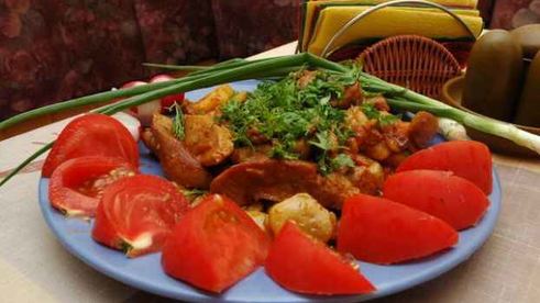 яйца бычьи жареные с гарниром