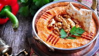 Закуска из перца и орехов