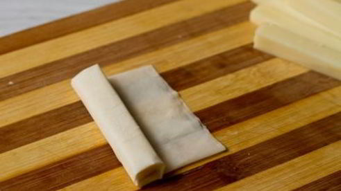 закуска из сулугуни в тесте фило