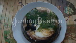 Заливная закуска из курицы