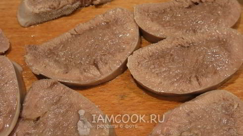 заливное из говяжьего языка