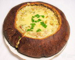 Жюльен в хлебном каравае